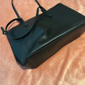Kate Spade Black Leather Shoulder Bag Sleek Design